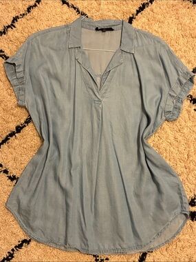 Light Blue Short Sleeve Women’s Top